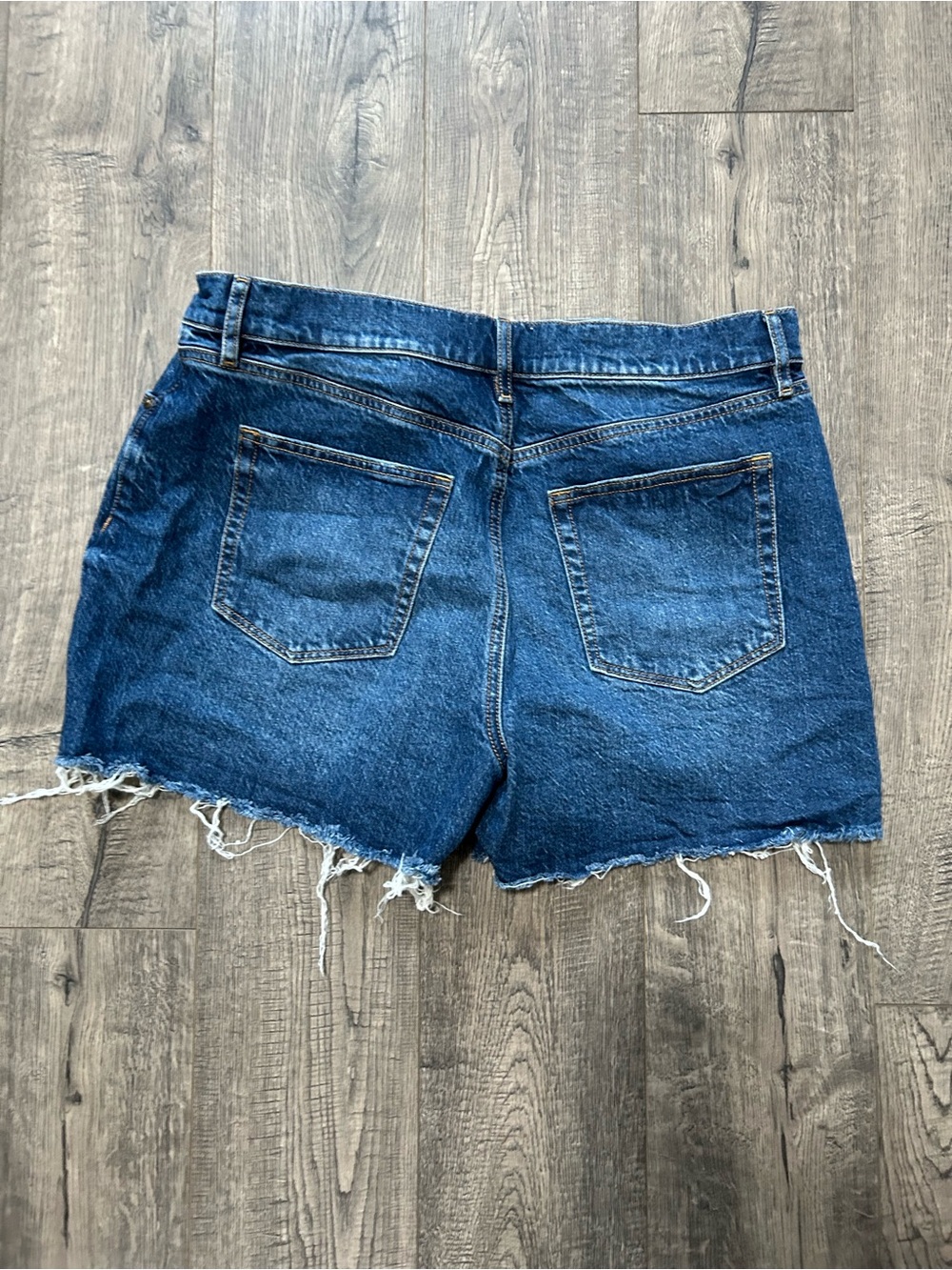 Loft Rivete Jean shorts - Picture 2 of 4